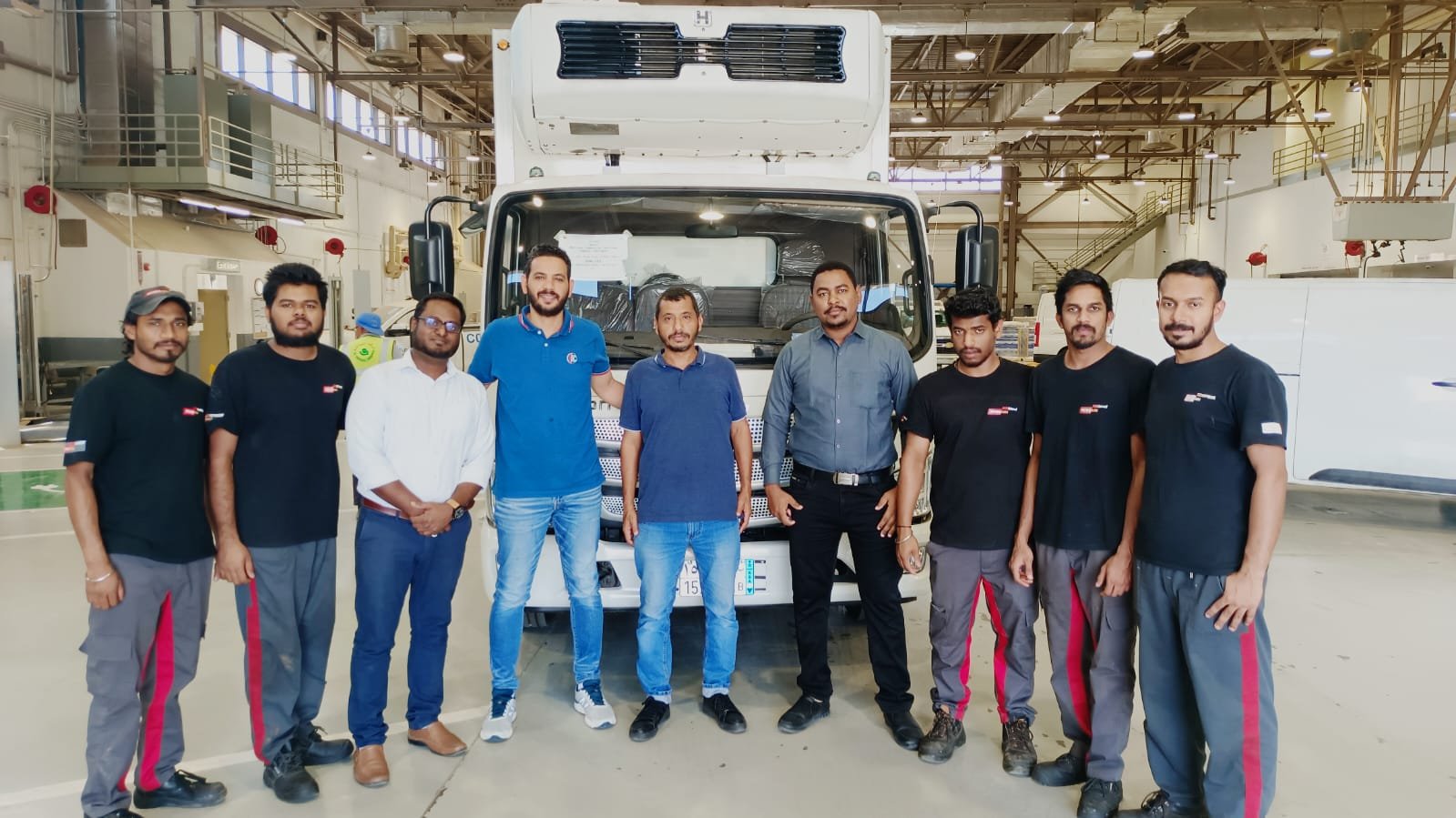 جهاز فحص للشاحنات