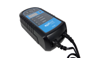 12/24V BATTERY CHARGER JT3001