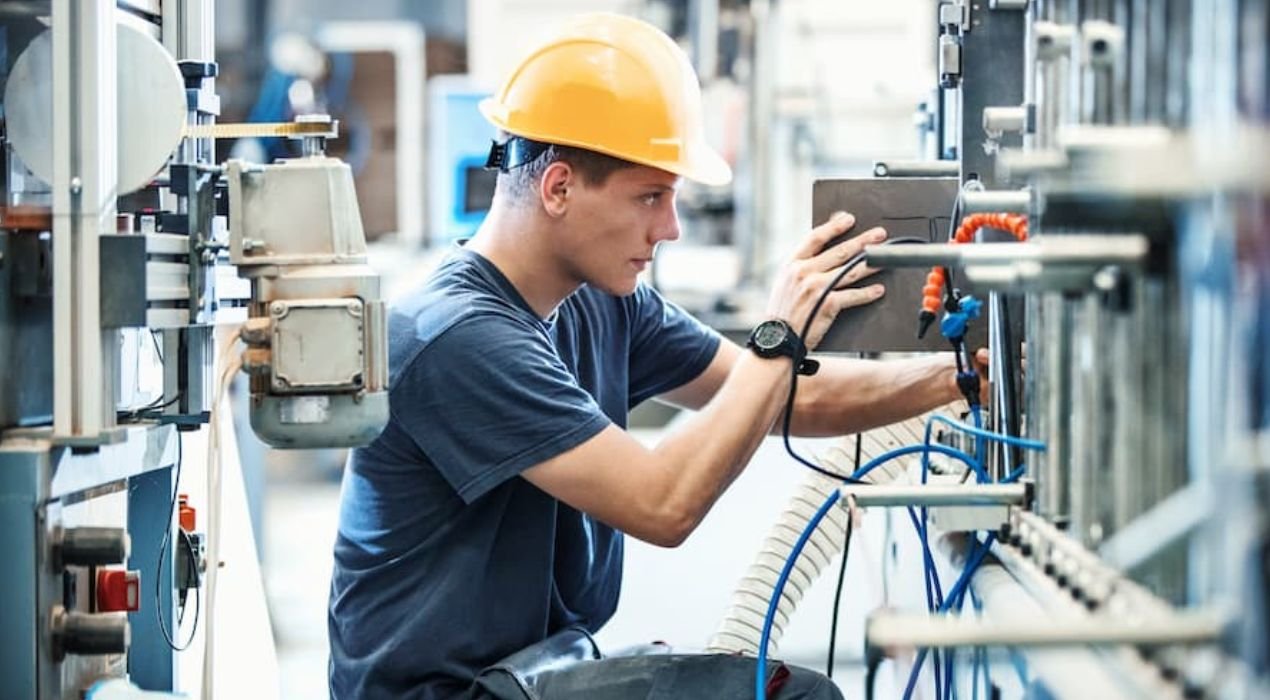 صيانة المعدات الصناعية